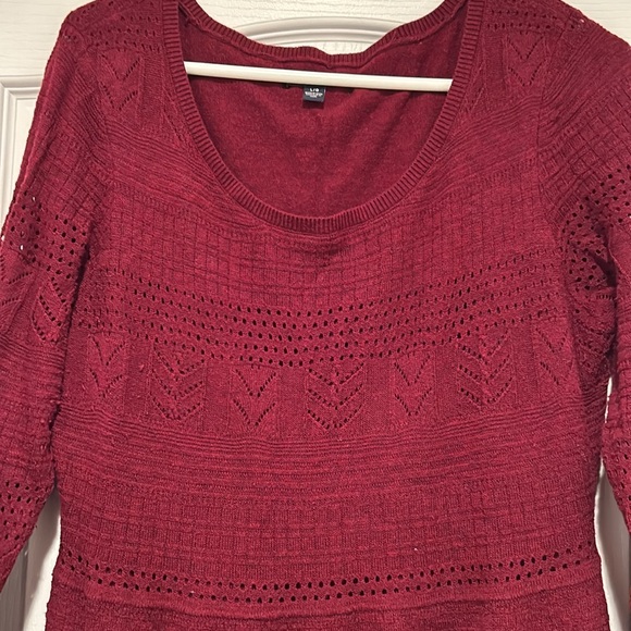 American eagle Burgundy colored sweater dress - Picture 2 of 5